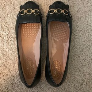 Kate Spade black ballet flat shoe